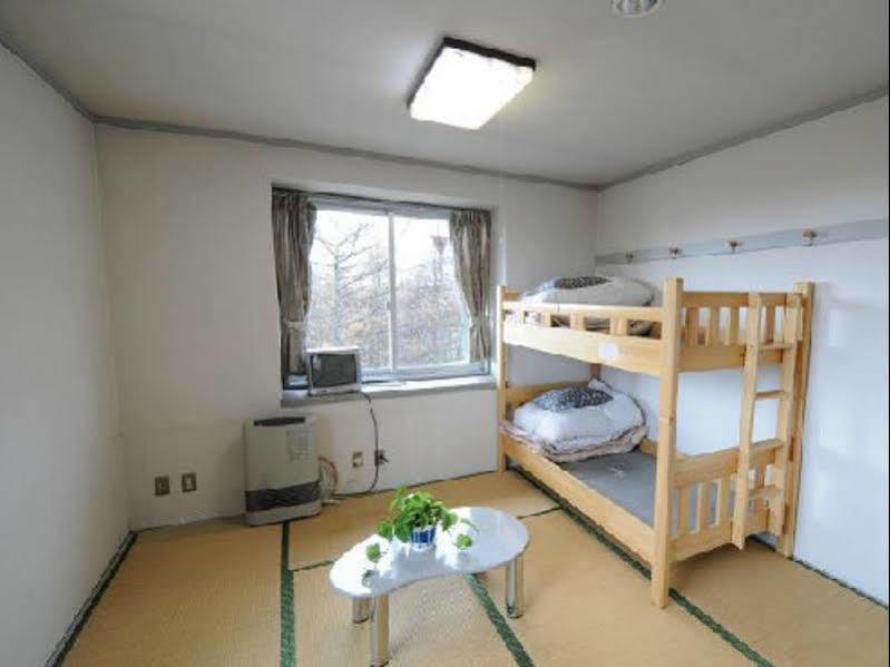 Kusatsu Kogen Youth Hostel Extérieur photo